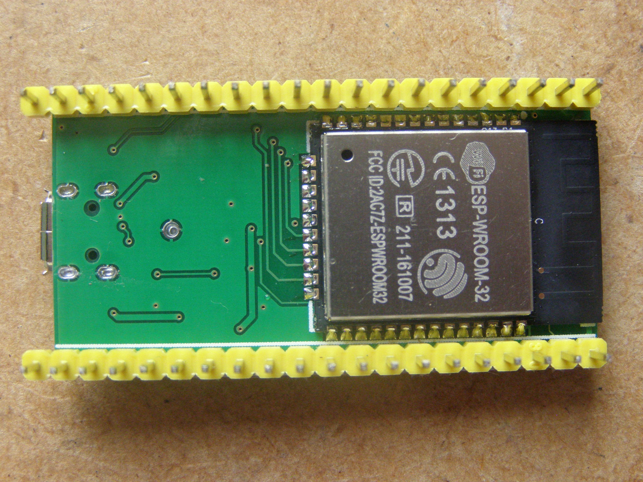 ESP32a